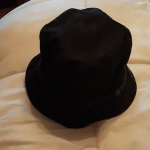 COACH AUTHENTIC RAIN HAT